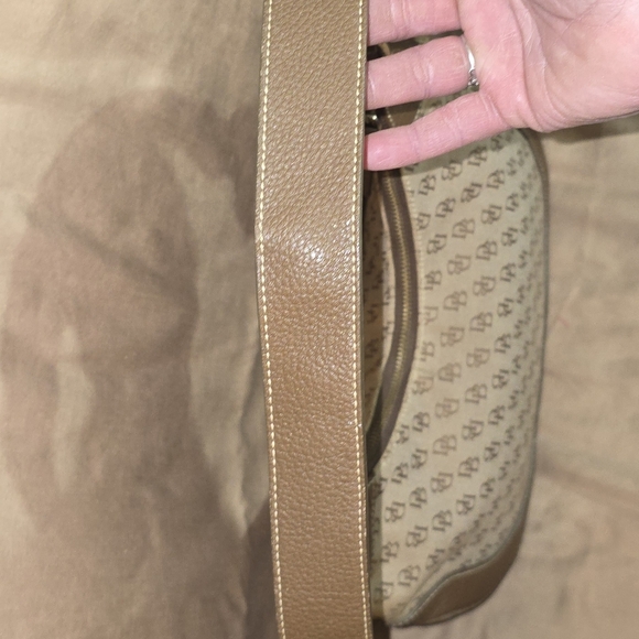 The Dooney & Bourke Signature Hobo Bag - Picture 3 of 10